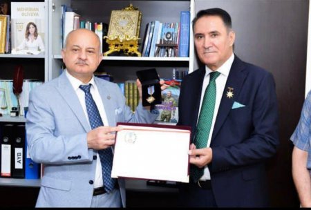 “Qayğıya Ehtiyacı və Əlilliyi olan Şəxslərə Dəstək” İB-nin icraçı direktoru professor, psixologiya üzrə fəlsəfə doktoru, həkim estetik və rekonstruktiv cərrah, vətənpərvər insan Mirəzim Zaidov mükafatlandırıldı “Qayğıya Ehtiyacı və Əlilliyi olan Şəxslərə Dəstək” İB-nin icraçı direktoru professor, psixologiya üzrə fəlsəfə doktoru, həkim estetik və rekonstruktiv cərrah, vətənpərvər insan Mirəzim Zaidov mükafatlandırıldı