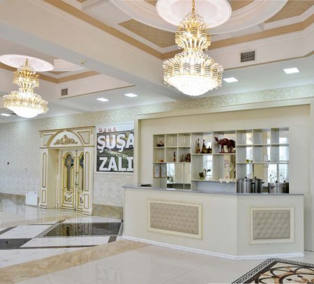 Bizim üçün müştərilərimizin hər birinin razı qalması çox vacibdir -  Buna görə də sarayımızda xidmət səviyyəsini hər zaman ən yüksəkdə saxlayırıq