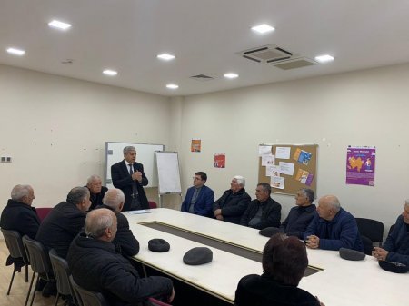 Rövşən Əsgərov: “2024-cü ildə bütün qüvvələri səfərbər edərək, həm DSMF borcunu silməyə nail olacaq, həm də sakinlərə yüksək xidmətimizi davam etdirəcəyik”