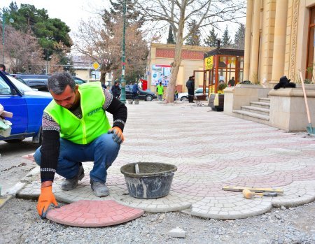 Ölkə rəhbərliyinin müvafiq tapşırıqlarına uyğun olaraq Ağstafada abadlıq-quruculuq və əsaslı təmir işləri davam etdirilir