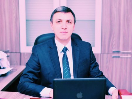 Tibb üzrə fəlsəfə doktoru elmi dərəcəsinə sahibi Laparoskopik və Bariatrik Cərrah Op.Dr. Aslan Abdulla