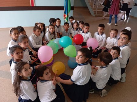 Bəsirə Rüstəmova kömək etdiyi hər kəsin rəğbətini qazanan insanlardandır