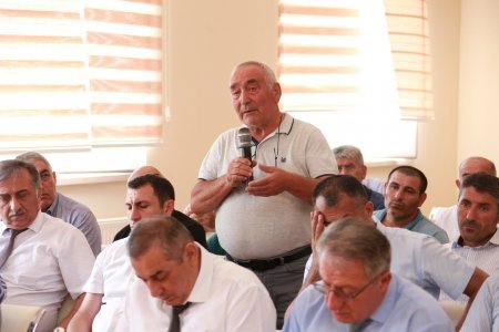 Həsən Həsənov hər zaman şəhid ailələrinə dəstək olur