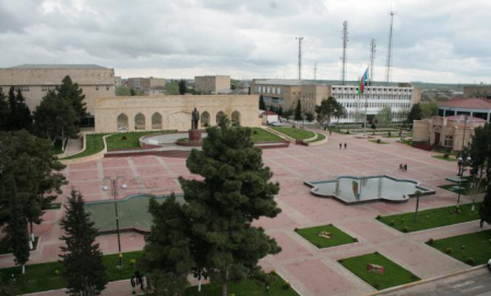 İsmayıl İsmayılov vəzifəsini şərəflə yerinə yetirir