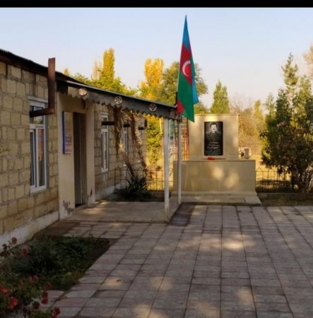 Şərəfli vəzifəyə yiyələnən Böyükağa müəllim bu işin müqəddəsliyini qoruyub saxlayır