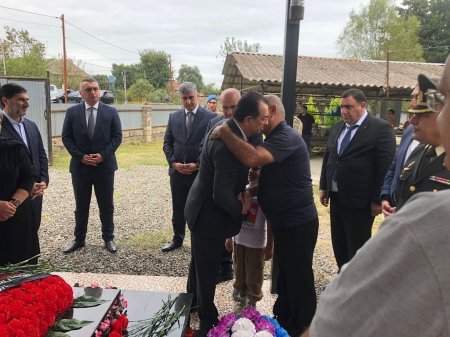 Taleh Qaraşov hər zaman şəhid ailələrinin yanındadır - ÖZƏL