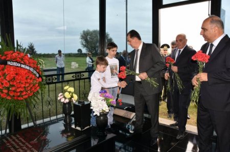 Taleh Qaraşov hər zaman şəhid ailələrinin yanındadır - ÖZƏL