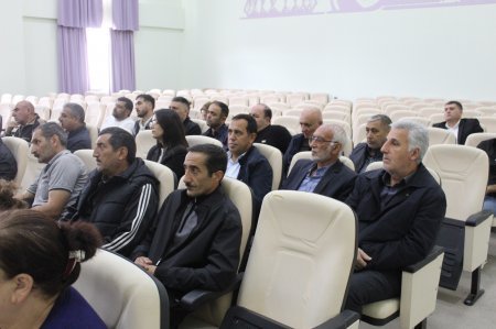 Eyvaz Hüseynov: Xalqımız tarixi Qələbələri bayram kimi qeyd edir