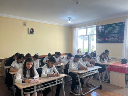 Bərdə şəhər F.M.Muradov adına 7nömrəli tam orta məktəbində təhsil yüksək səviyyədədir