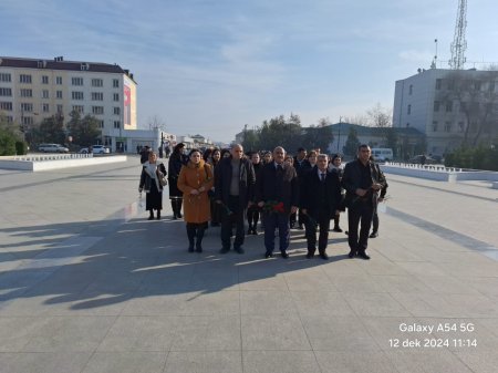 Pəhlivan Qarayev – Təhsildə Fədakarlıq və İdarəetmədə Uğurun Simvolu