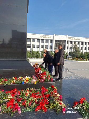 Pəhlivan Qarayev – Təhsildə Fədakarlıq və İdarəetmədə Uğurun Simvolu